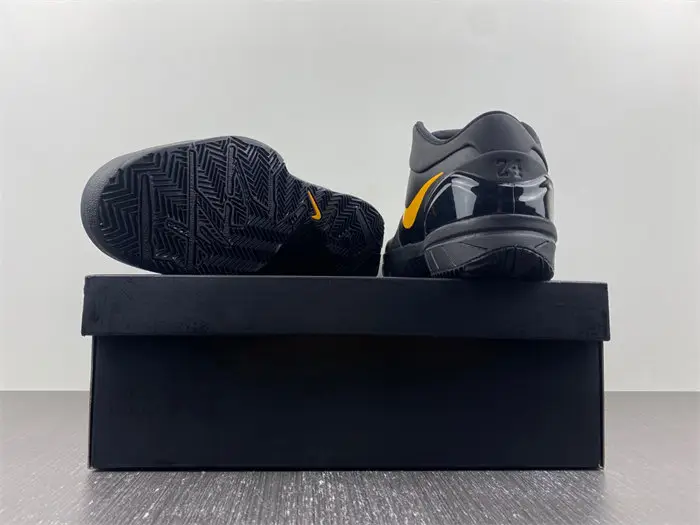 Nike Kobe 4 Protro 