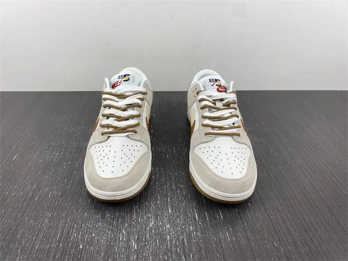 Nike SB Dunk 