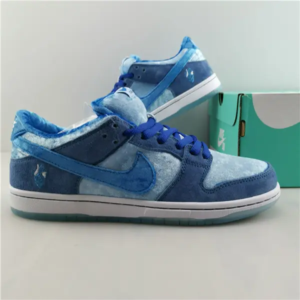 NIKE SB DUNK LOW PRO QS 