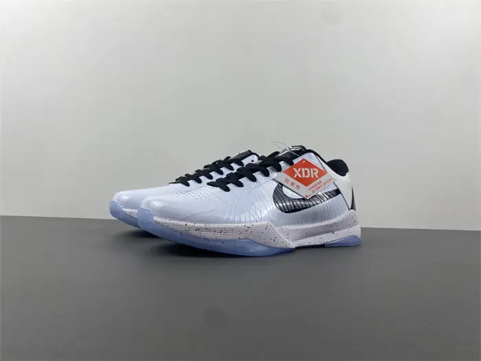ZOOM KOBE 5 PROTRO 'CHAOS' 