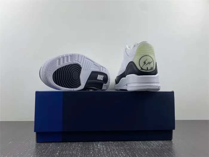 Jordan 3 Retro Fragment 