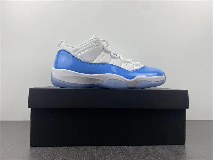 Jordan 11 Retro Low University Blue 