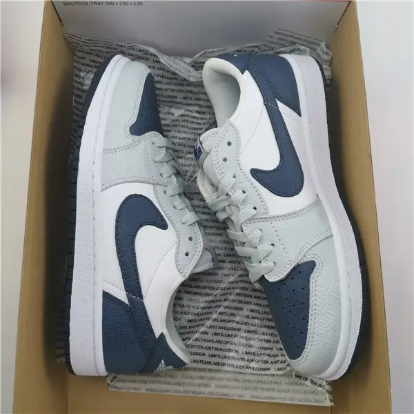 Nike Air Jordan 1 Low 