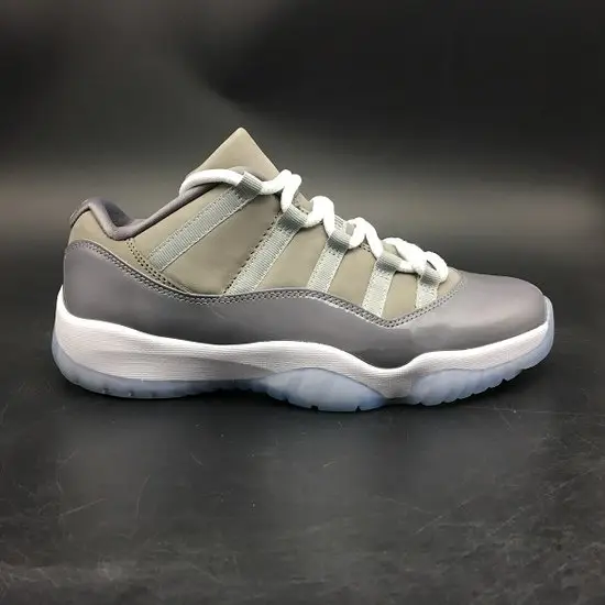 AIR JORDAN 11 RETRO 