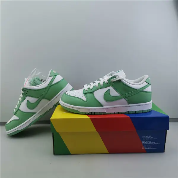 Nike SB Dunk Low Green Tender powder 2021 