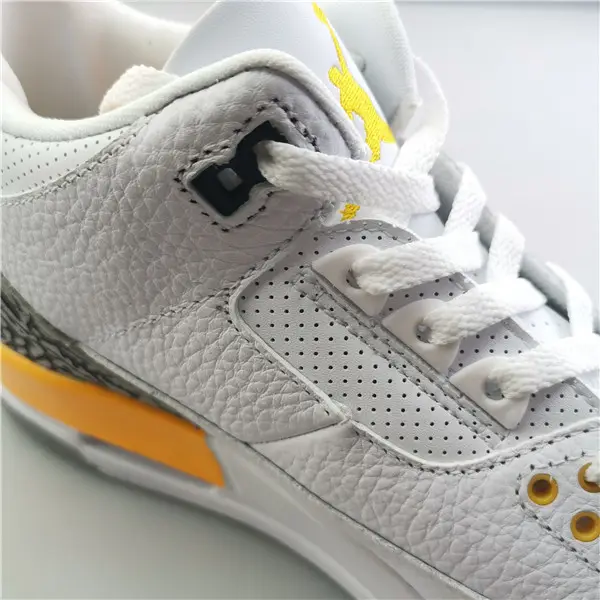 AIR JORDAN 3 