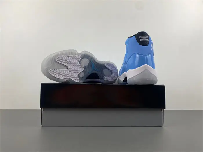 Air Jordan 11 