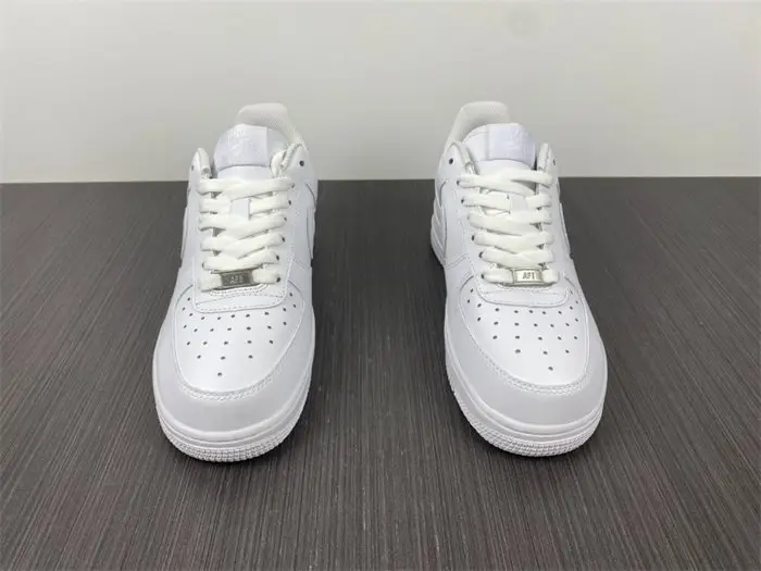 Air Force 1 Low LE Triple White 