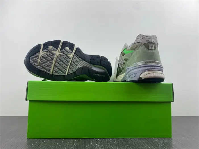 New Balance 990v3 Patta Keep Your Family Close 