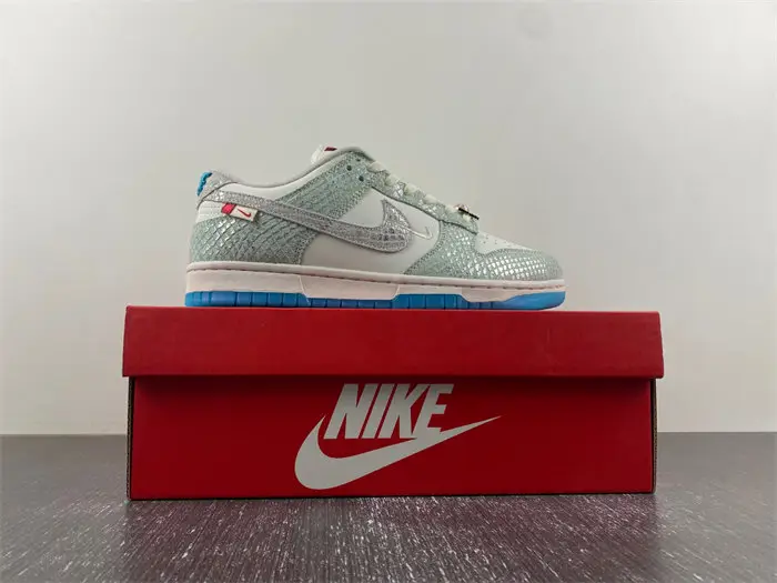 Nike Dunk Low LX Year of the Dragon 