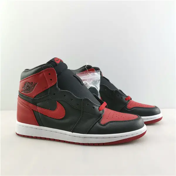 AIR JORDAN 1 RETRO HIGH BAN 
