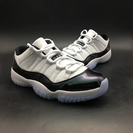 AIR JORDAN 11 RETRO LOW 'CONCORD' 