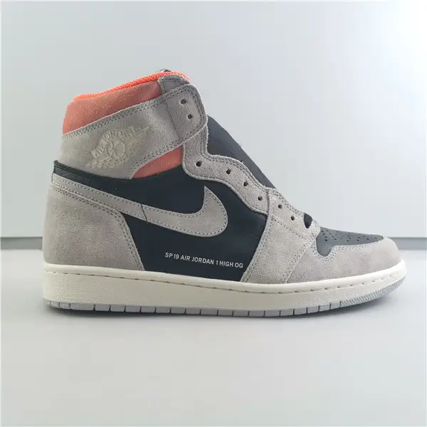 AIR JORDAN 1 RETRO HIGH OG 