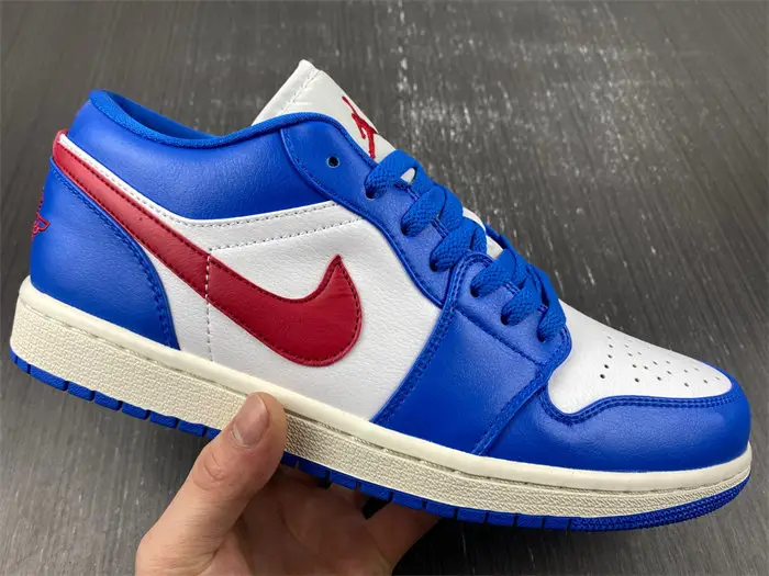Air Jordan 1 Low 