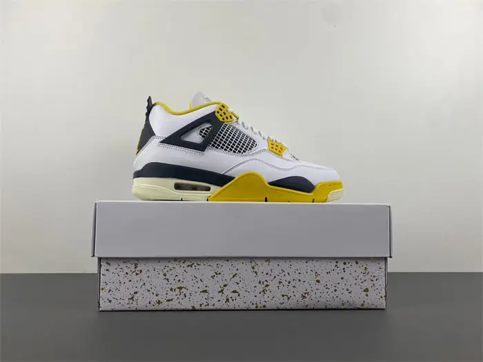 Air Jordan 4 