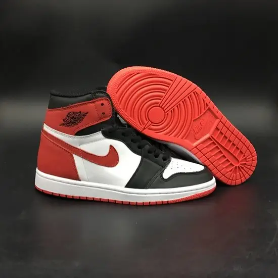 AIR JORDAN 1 RETRO HIGH 