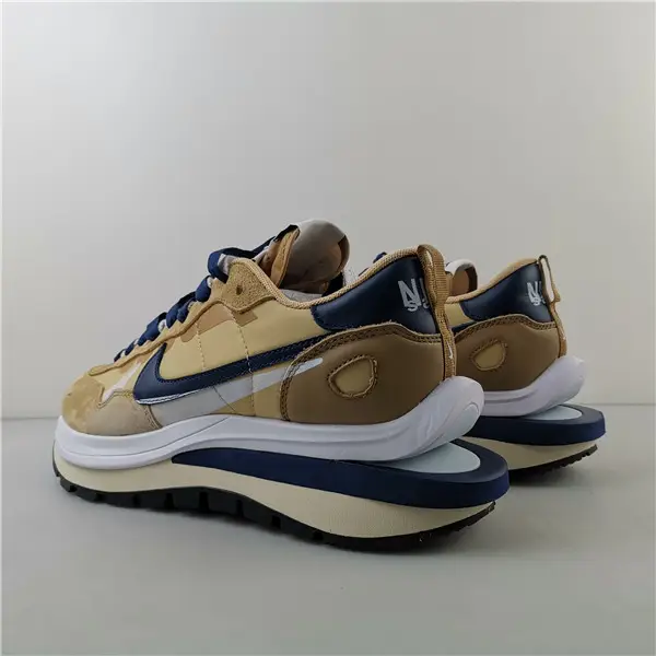 Nike Vaporwaffle sacai Sesame Blue Void 