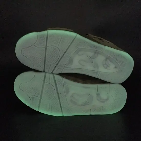 Air Jordan 4 KAWS 'Cool Green' Glow In 