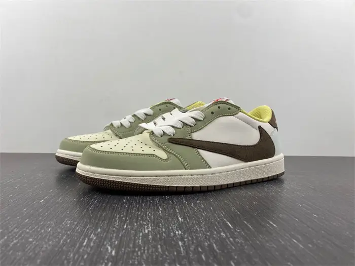 Travis Scott x Air Jordan 1 Low 