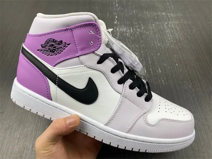 Air Jordan 1 Low 