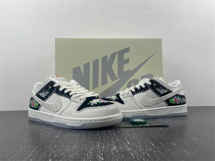 Nike SB Dunk Low Decon 'N7 White Black' 