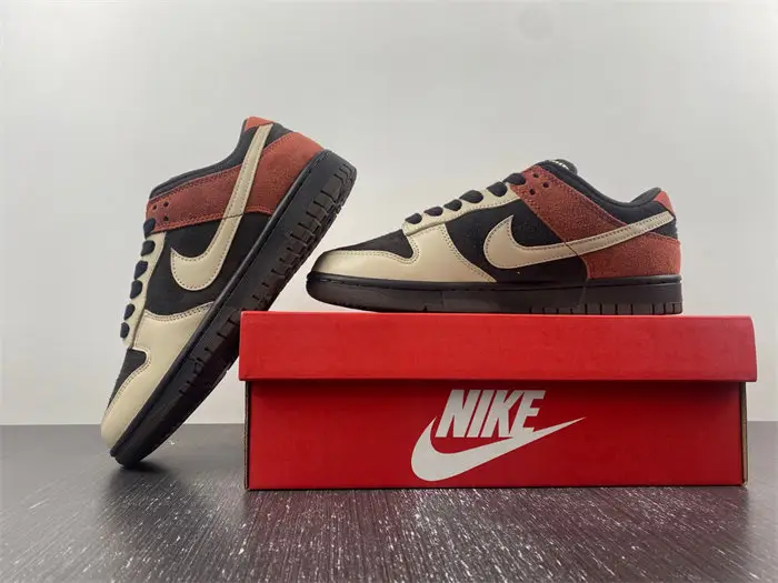 Nike Dunk Low 