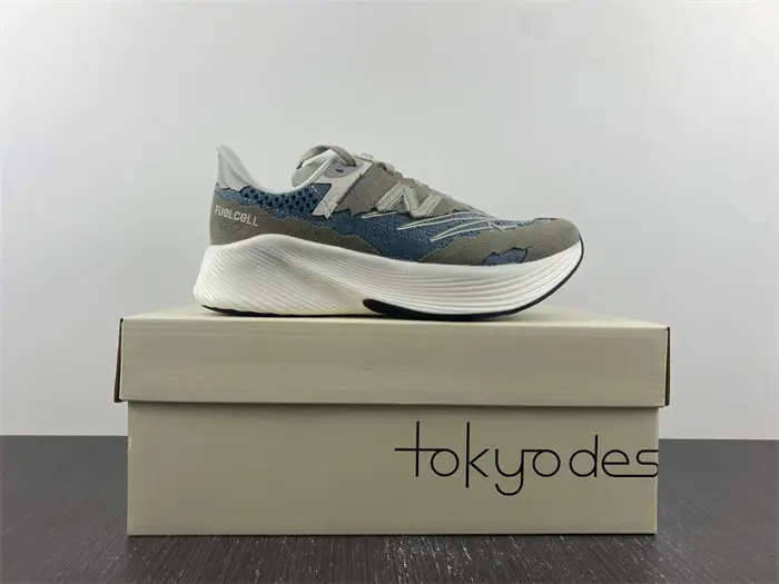 New Balance FuelCell RC Elite v2 Tokyo Design Studio Grey Vetiver 
