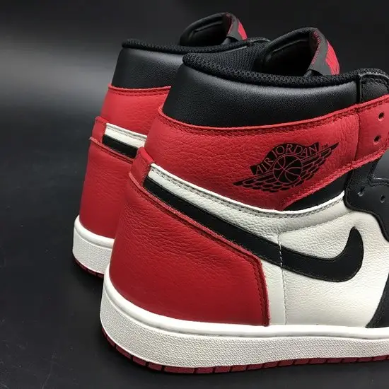 GOAT Air Jordan 1 Bred 