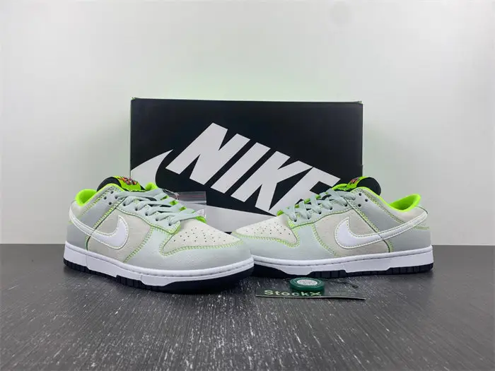 Dunk Low Oregon PE 