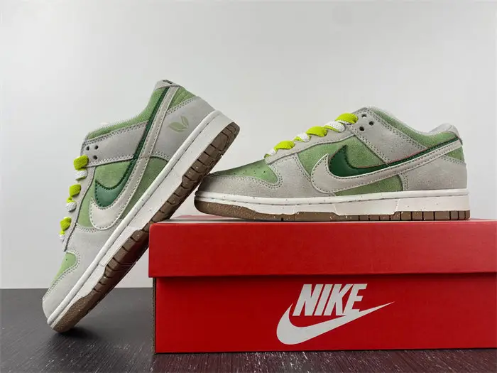 Nike SB Dunk 