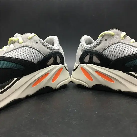 ADIDAS YEEZY BOOST 
