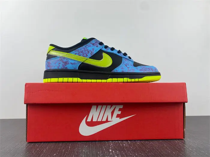 Nike Dunk Low SE Acid Wash Baltic Blue Volt 