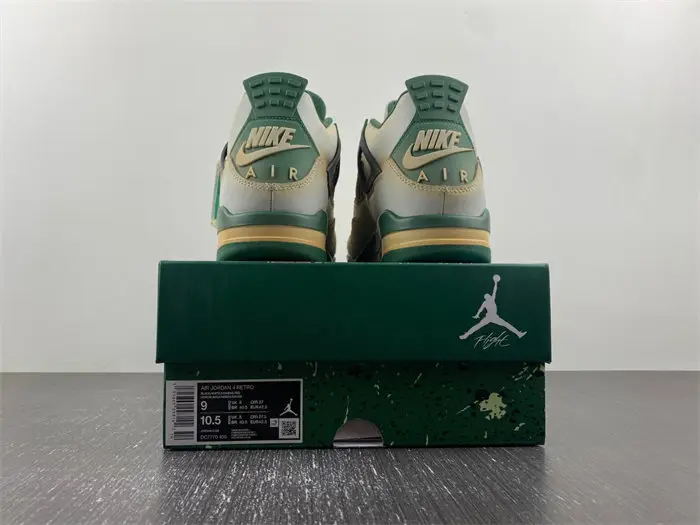 Air Jordan 4 