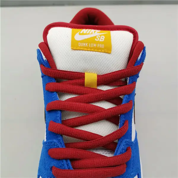 NIKE SB DUNK 
