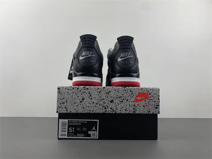 Air Jordan 4 