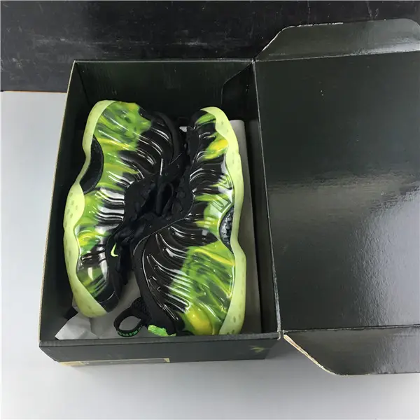 Nike Air Foamposite One ParaNorman 