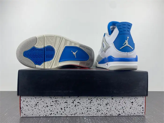Jordan 4 Retro Military Blue 