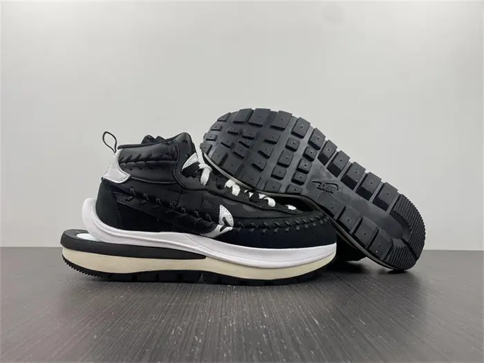 Nike Vaporwaffle sacai Jean Paul Gaultier Black White 