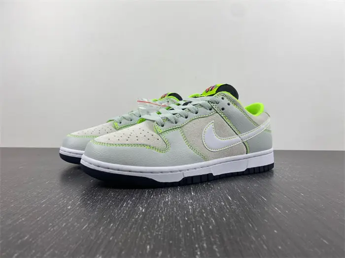 Dunk Low Oregon PE 
