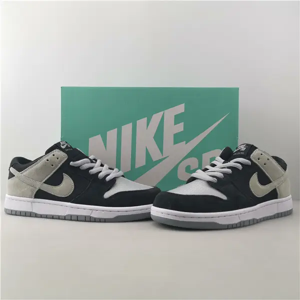 Nike Sb Zoom Dunk Low Pro Black/Wolf Grey 