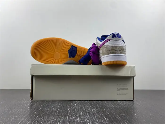 Rayssa Leal x Nike Dunk SB Low hua 