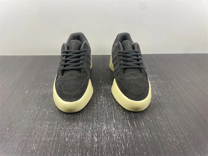 FOG x Adidas forum 86 LO 