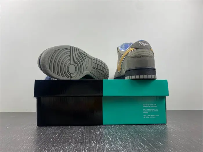 Concepts x Nike SB Dunk Low Grey Lobster 