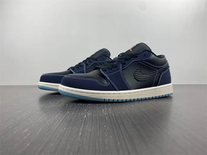 Air Jordan 1 Low 