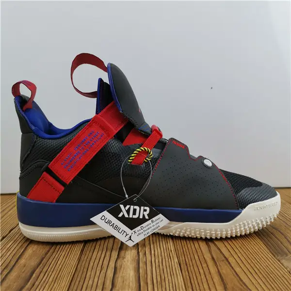 Air Jordan 33 Tech Pack 