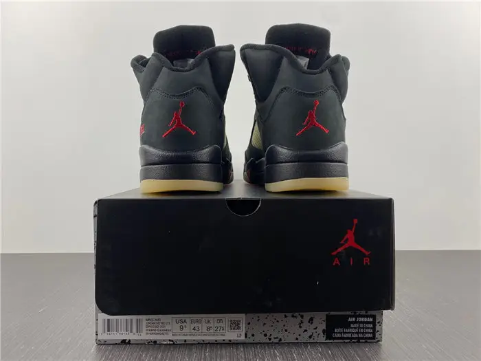 Jordan 5 Retro Gore-Tex Off-Noir 