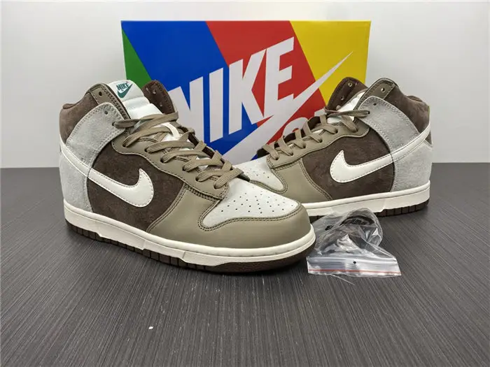 Nike Dunk High Chocolate 