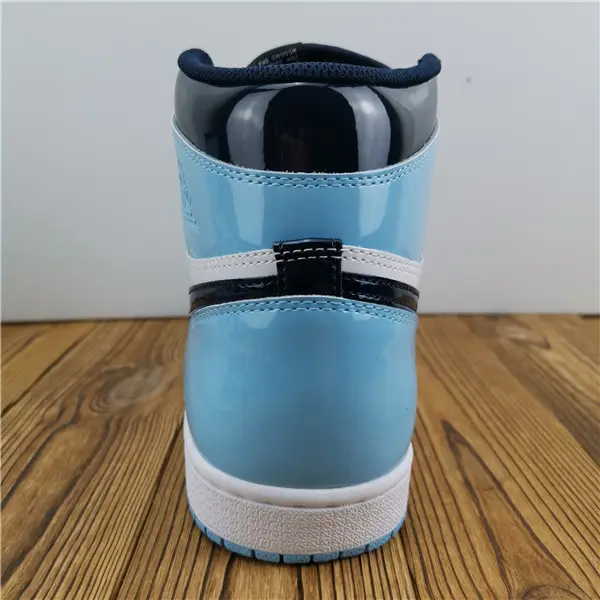 Air Jordan 1 Retro High UNC Patent 