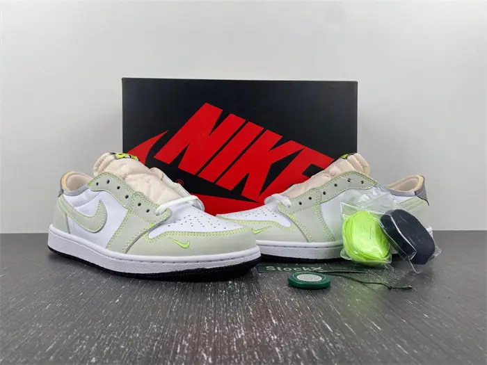 Nike Air Jordan 1 Low 