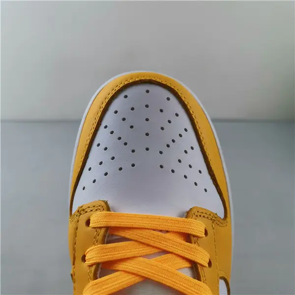 Nike Dunk Low Laser Orange (W) 